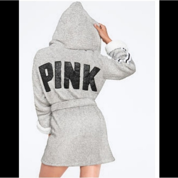 (Bundle)PINK VS ROBE XS/S + SLIPPERS (M 7-8) - Picture 3 of 5